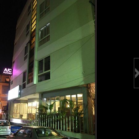 Hotel Aashraya Mysore Exteriör bild